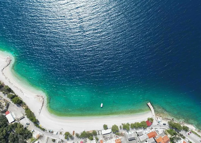 Stone House Bratus - Steps From The Baška Voda