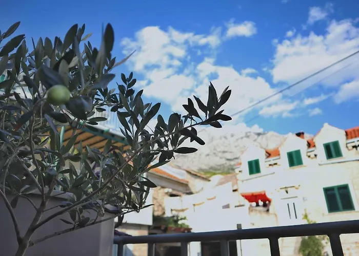 Stone House Bratus - Steps From The Appartement *