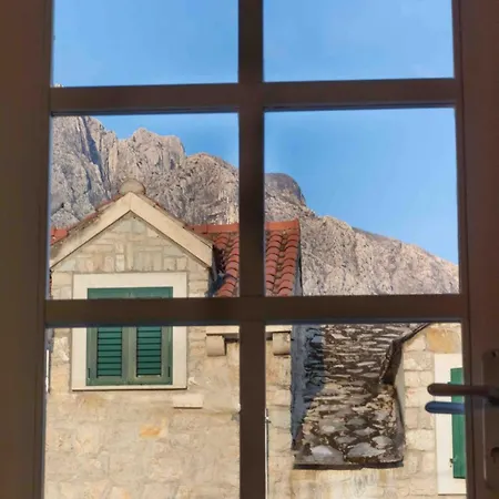Stone House Bratus - Steps From The Apartamento *