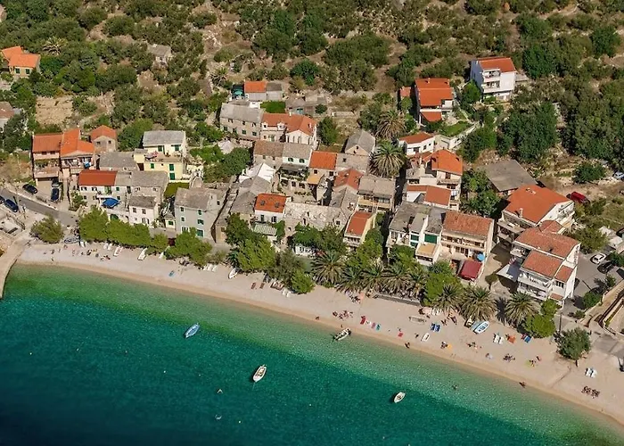 Stone House Bratus - Steps From The Baška Voda