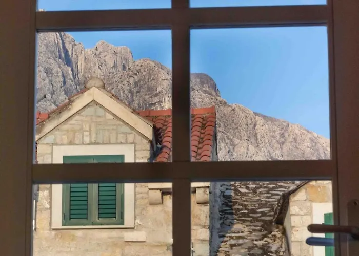 Stone House Bratus - Steps From The Apartman *